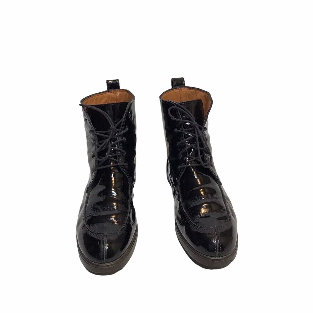 Salvatore Ferragamo Vintage Patent Leather Boots‎ Lace Up Size 8 B